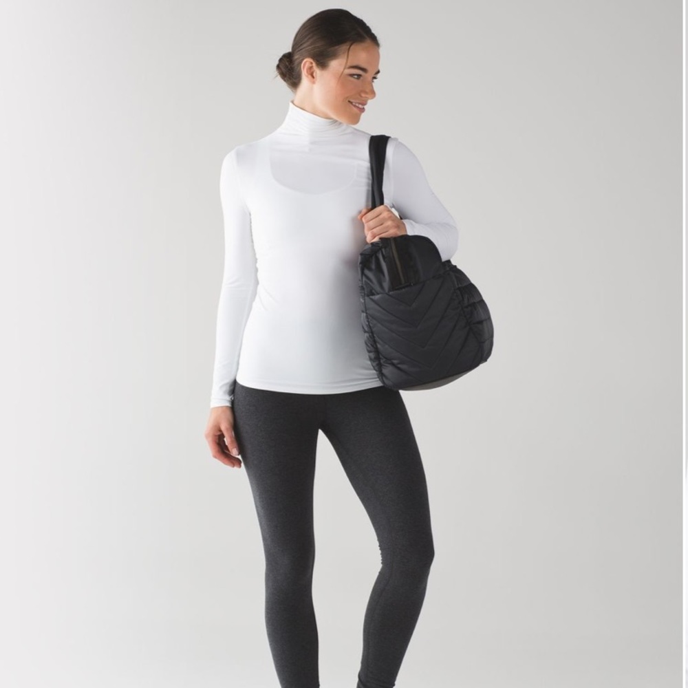 Lululemon Layer Me Turtleneck